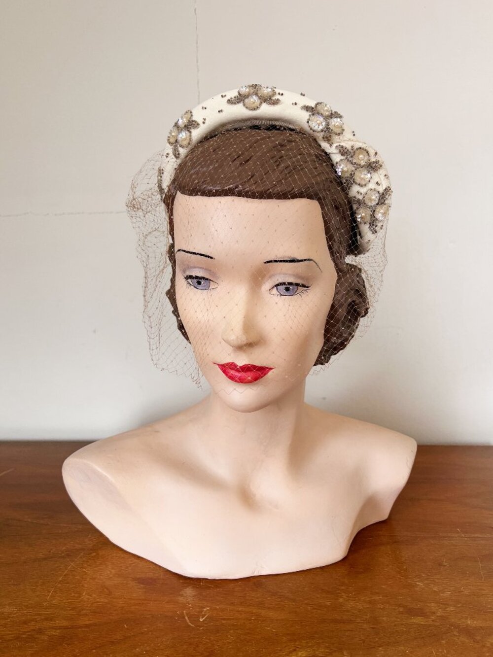 vintage • 1950s cream felt hat beaded flowers net netting veil ivory wool cap